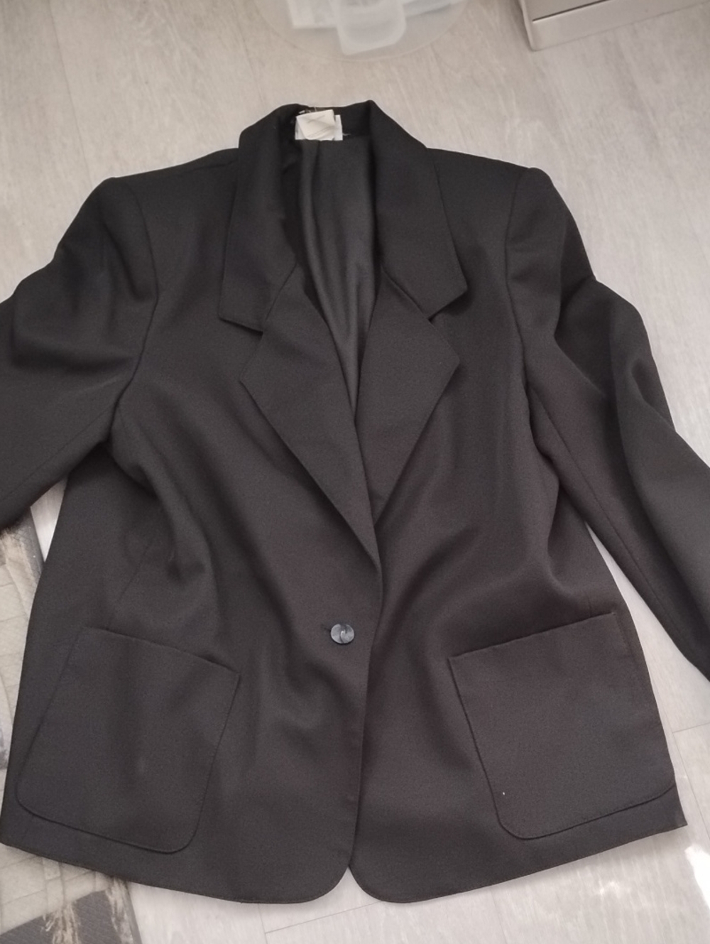 Women's Black Single-Button Suit Jacket